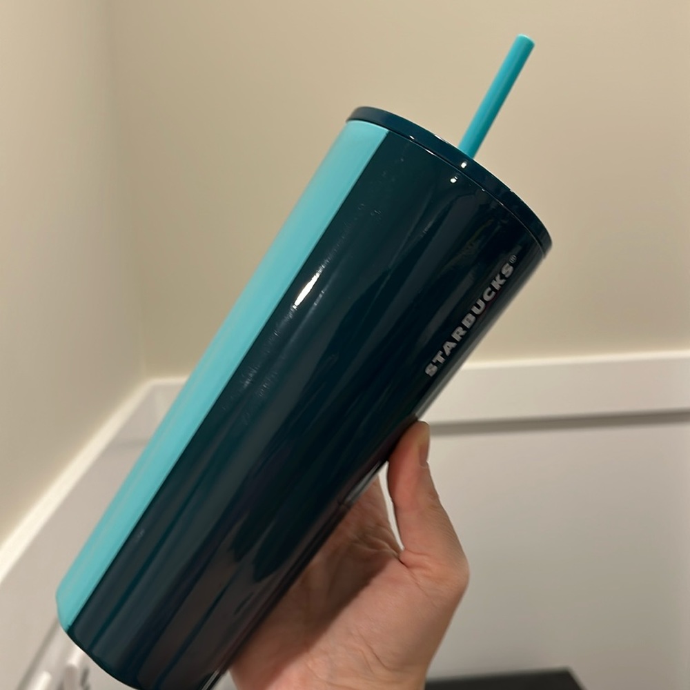 NWT Starbucks Stainless Steel Bottle with Straw, Blue & Turquiose! Venti 24 oz